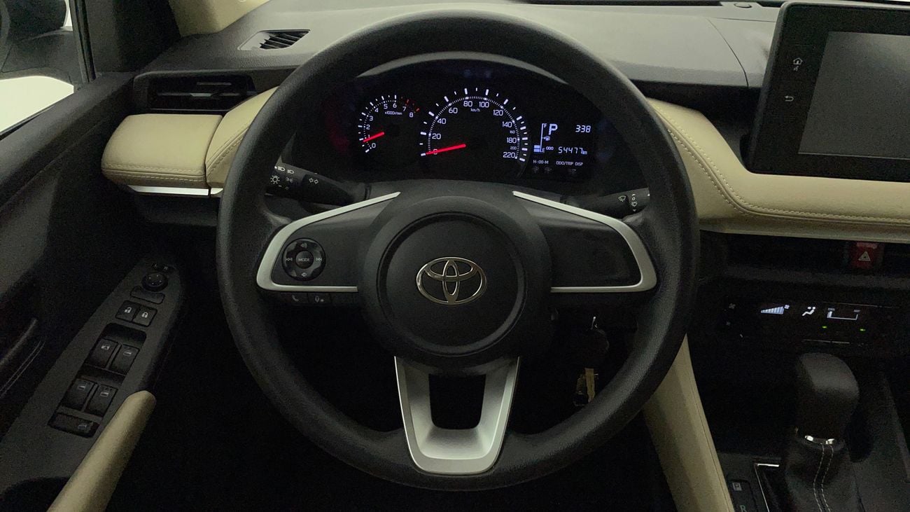 تويوتا يارس E 1.5 | بدون دفعة مقدمة | اختبار القيادة في المنزل