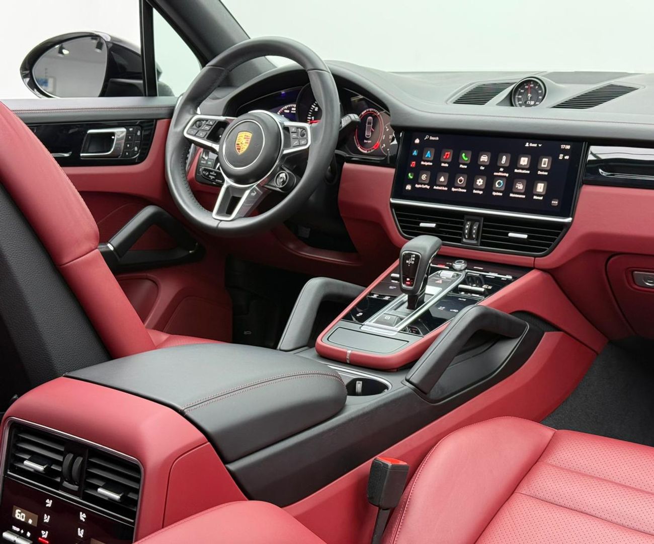 بورش كايان Std 3.0L (335 HP) 2022 Porsche Cayenne, Warranty, Full Service History, Sport Chrono Package, Excell