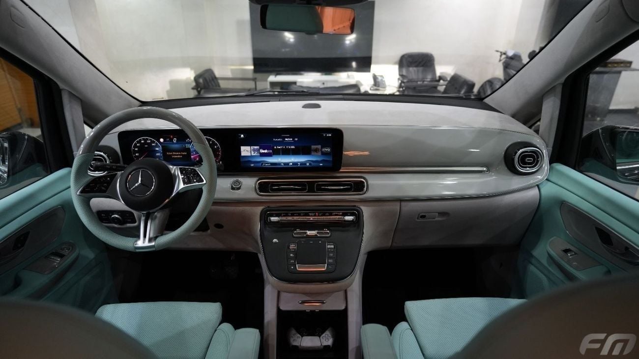 Mercedes-Benz V 300 VIP BUSINESS VAN –  FULL LUXURY OPTION | BRAND NEW | GCC | 2025