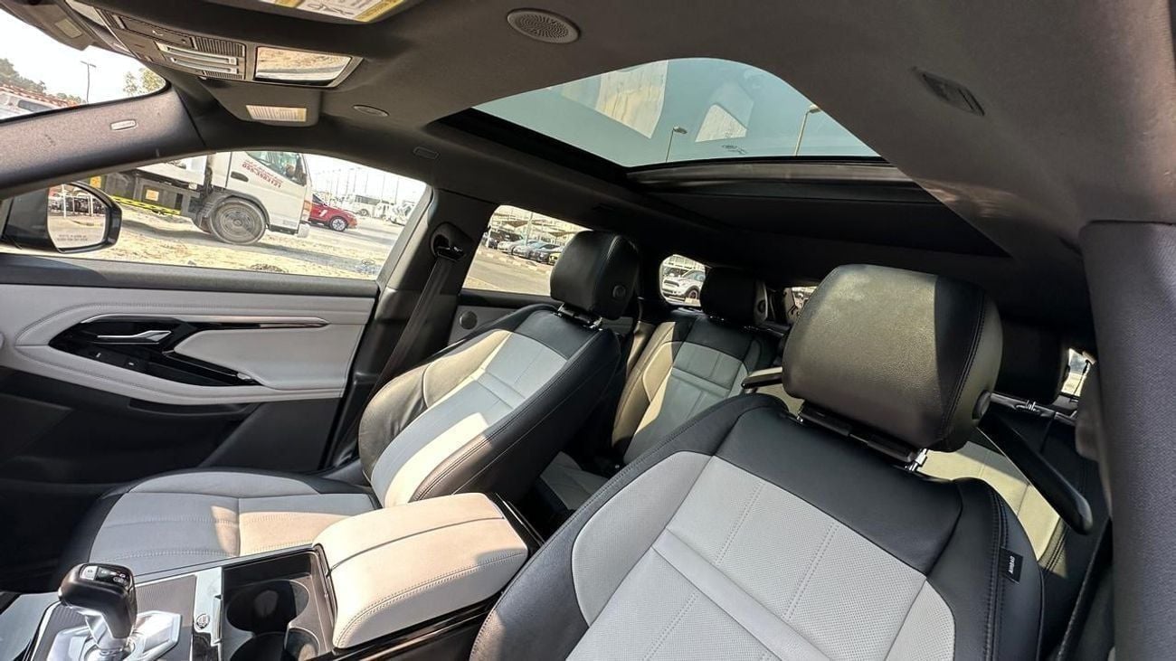 Land Rover Range Rover Evoque R-DYNAMIC HSE P250 2.0L