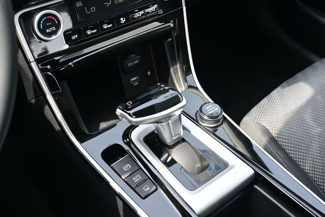 كيا سيلتوس Kia Seltos 1.5L Petrol, Color White, Model 2025