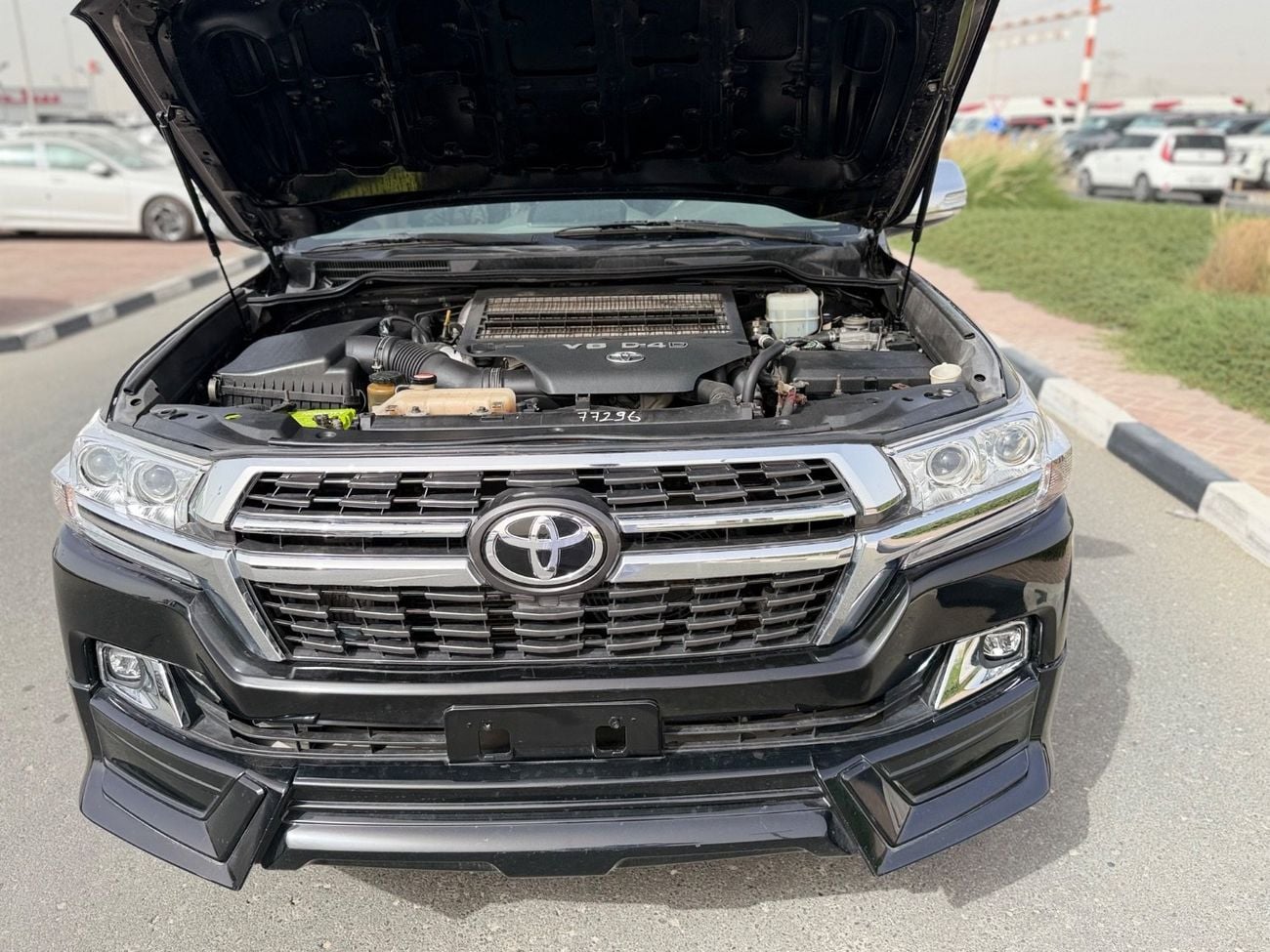 تويوتا لاند كروزر Toyota landcuriser GXR V8 Diesel 2015 facelifted 2021 black automatic