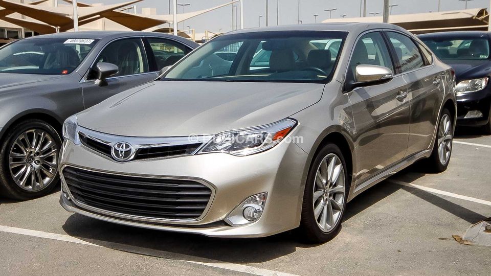 Toyota Avalon XLE 0% Down Payment for sale: AED 65,000. Gold, 2014