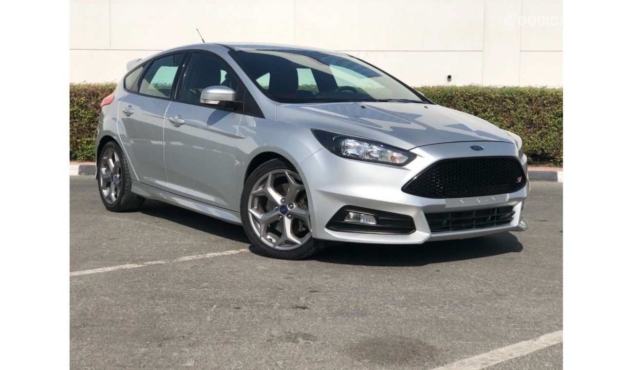 Ford Focus AED 924 / month UNLIMITED KILO METER WARRANTY ST FOCUS  FULL OPTION 2016