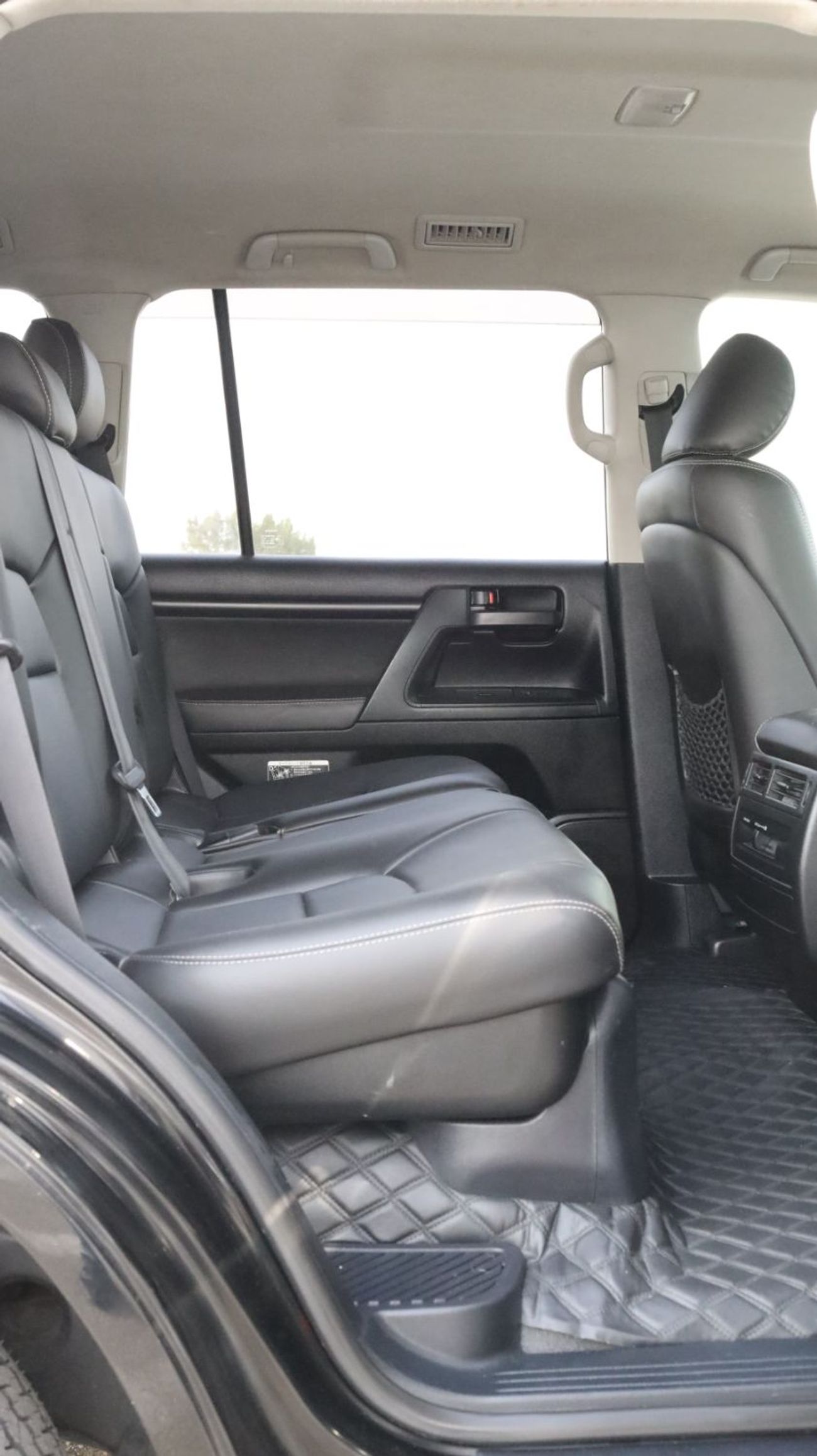 تويوتا لاند كروزر Toyota Landcruiser 2014 Petro engine v8 Japan specs