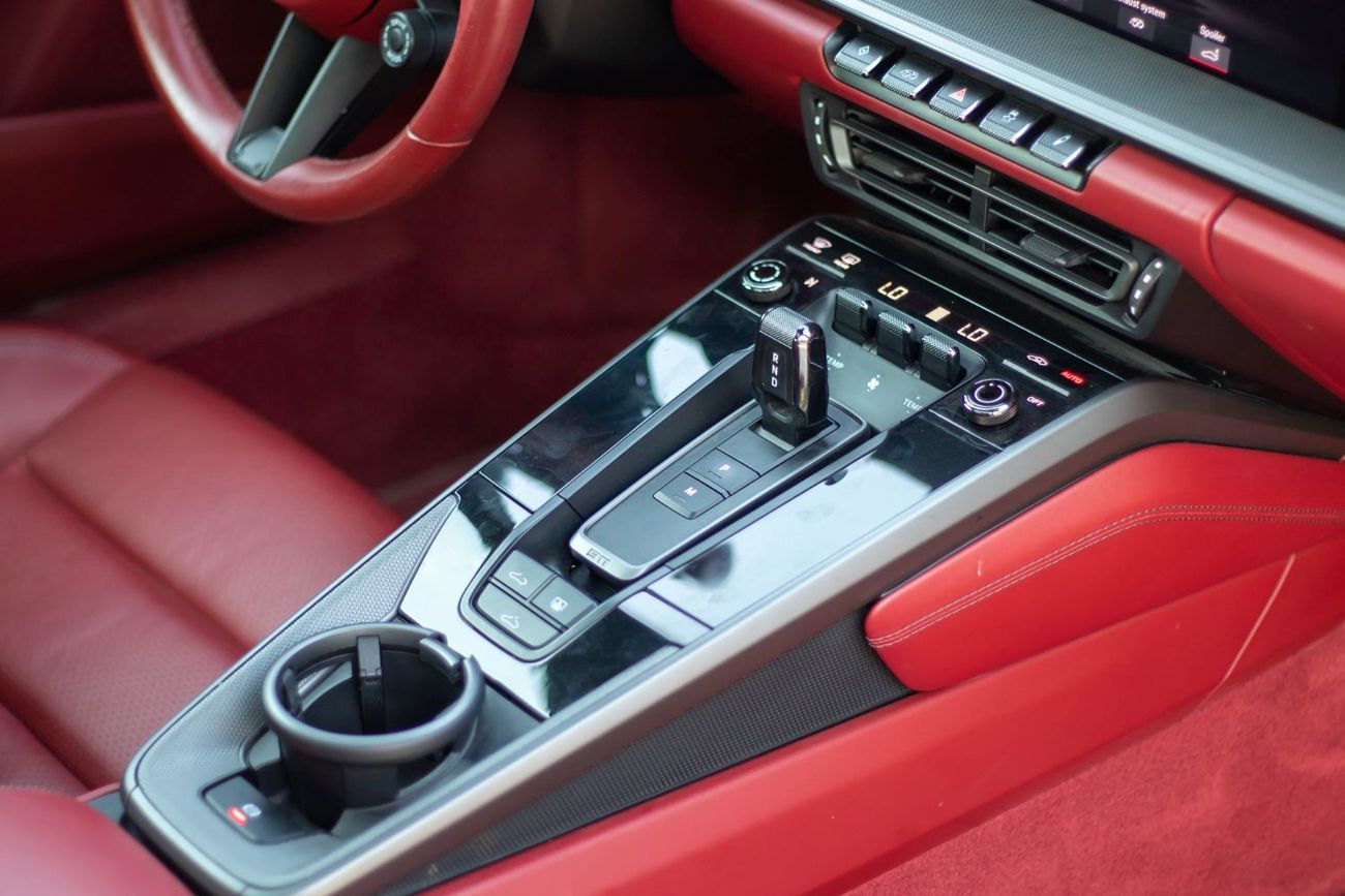 Porsche 911 Carrera 3.0L (444 HP) Coupe