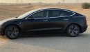 تيسلا موديل 3 Top of the line trim with all features Tesla Model 3 has very low mileage and clean usage.