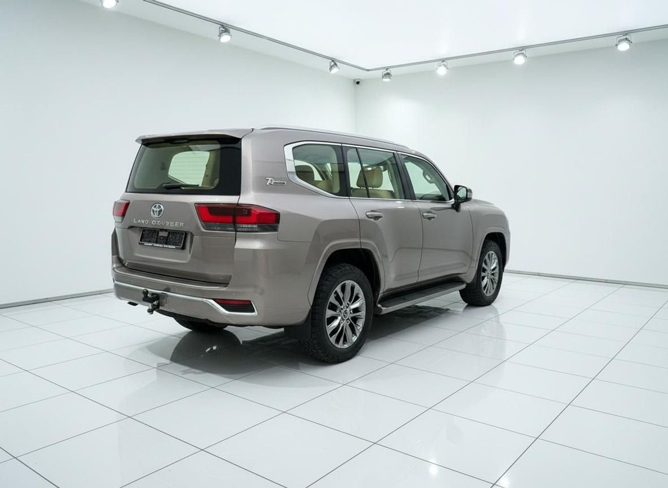 Toyota Land Cruiser LC300