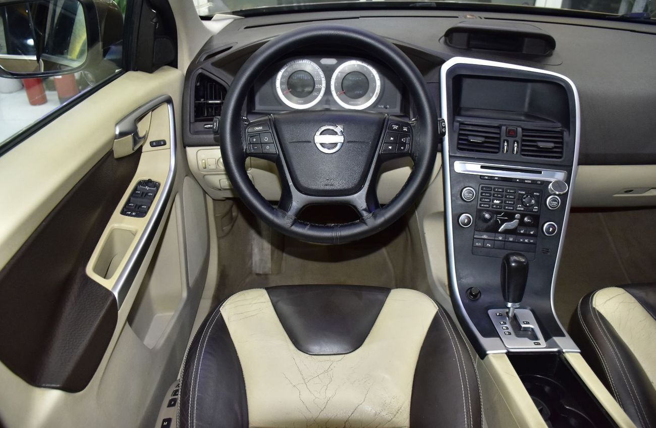 فولفو XC 60 EXCELLENT DEAL for our Volvo XC60 T6 AWD ( 2011 Model ) in Brown Color GCC Specs
