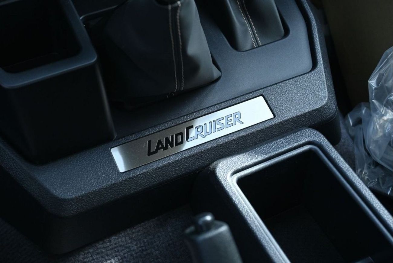 Toyota Land Cruiser 70 Toyota Land Cruiser Hard Top, 4.5L V8 Turbo Diesel Manual Transmission, Model 2024