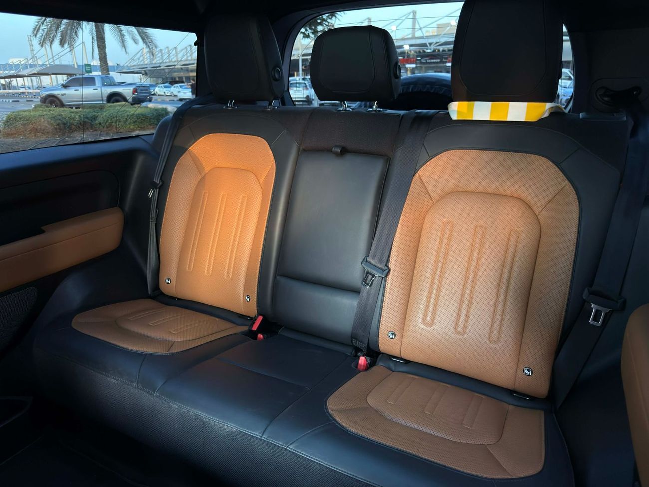 لاند روفر ديفندر P400 90 X 3.0L (6 Seater)