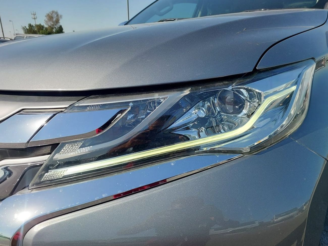 Mitsubishi Pajero MITSUBISHI PAJERO SUV RHD 2016 MODEL 2.4 L DIESEL AUTOMATIC(PM05897)