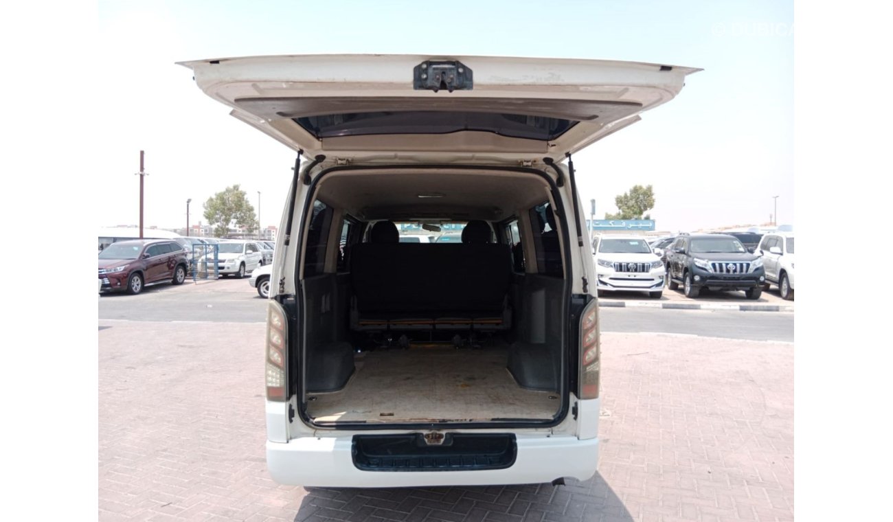 تويوتا هاياس TOYOTA HIACE VAN RIGHT HAND DRIVE (PM1439)