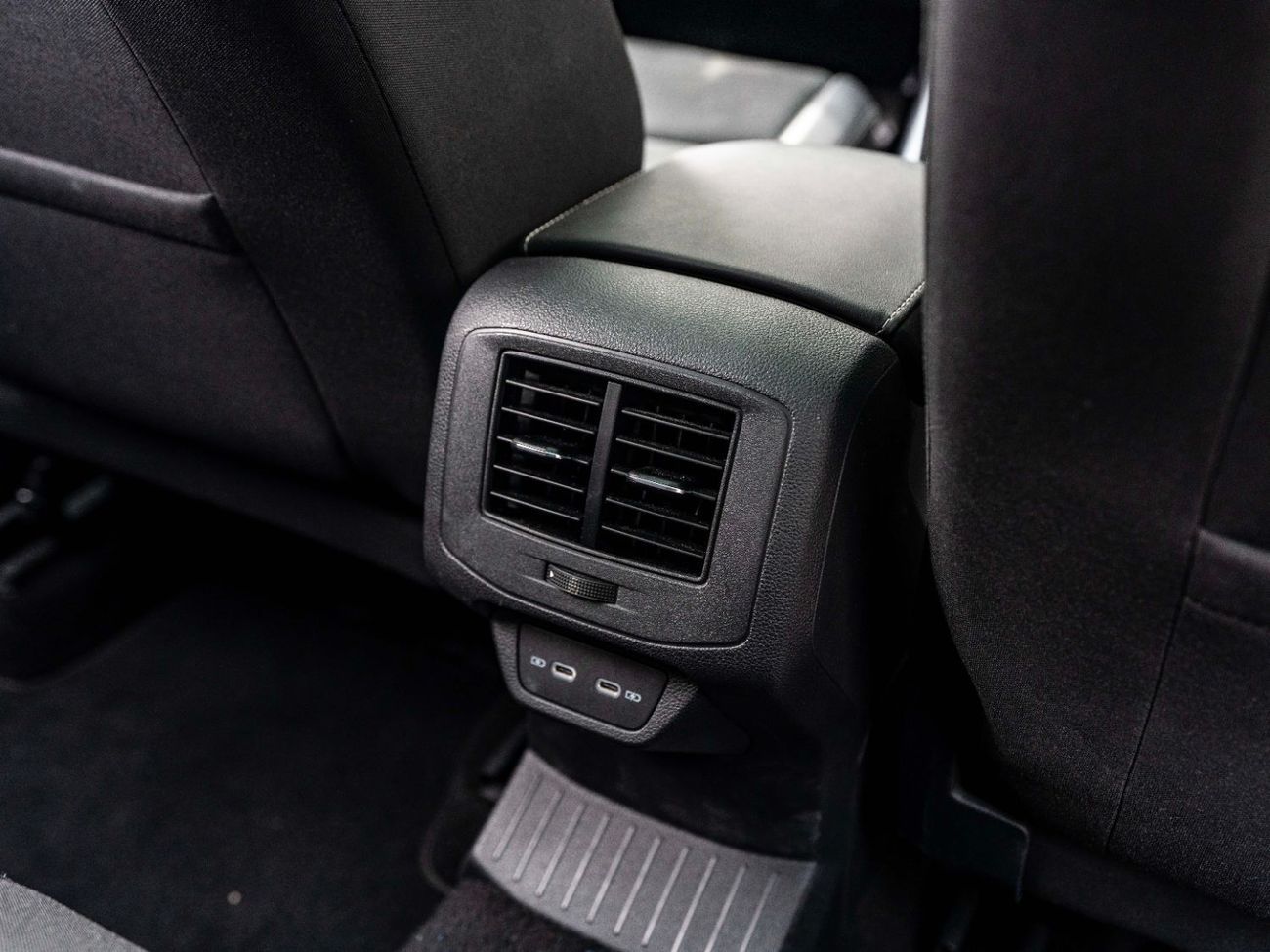 فولكس واجن T ROC Style 1.4L