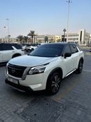 نيسان باثفايندر SL 3.5L (7 Seater)