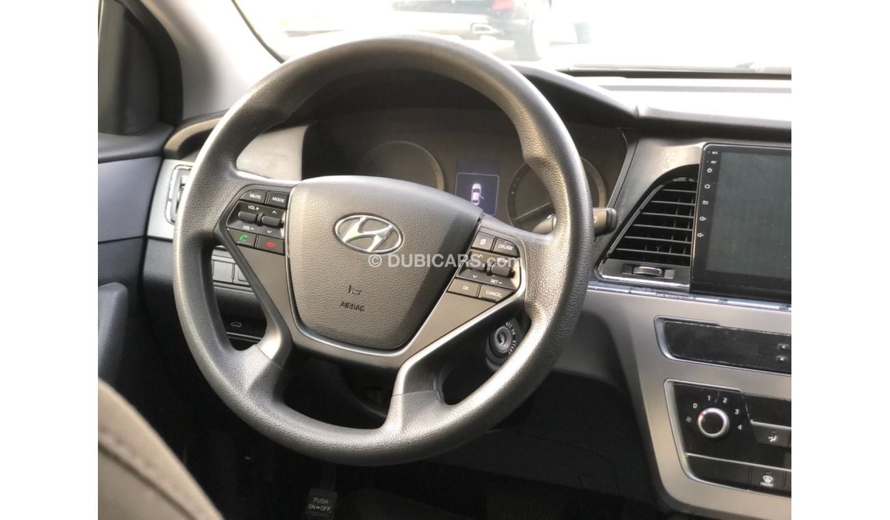 Hyundai Sonata SE Model 2017 GCC CAR PERFECT CONDITION INSIDE AND OUTSIDE FULL ELECTRIC CONTROL STEERING CONTROL
