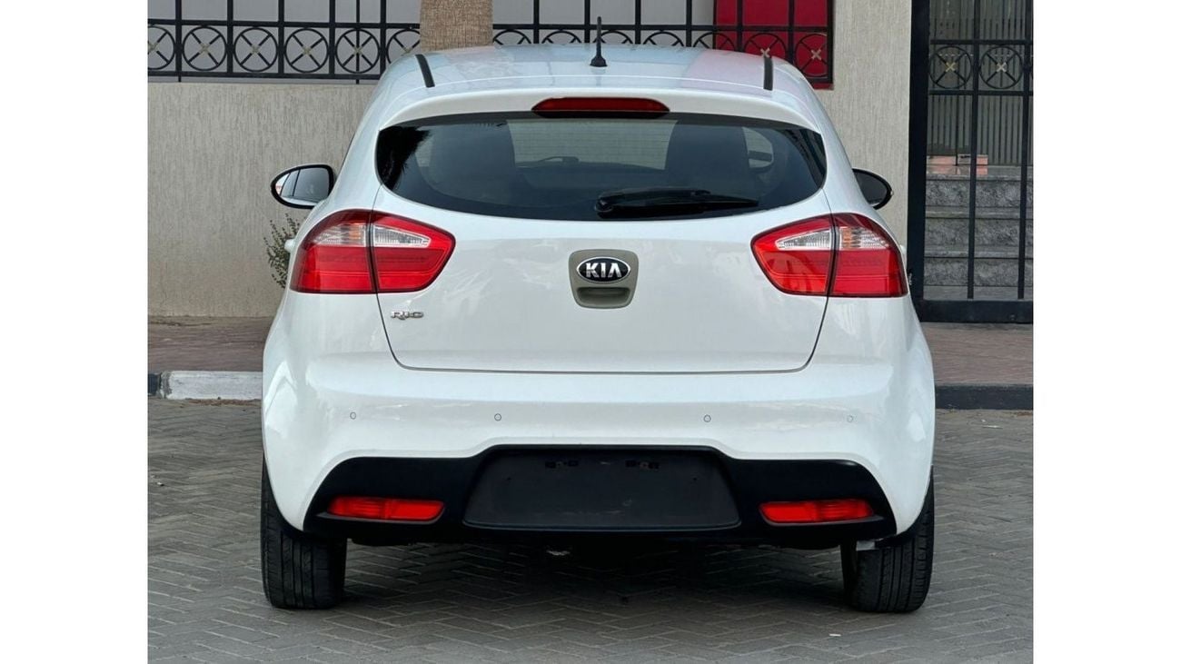 Kia Rio EX Kia Rio  Model: 2014  Price : 22,000 dirhams  Mileage: 191,000 km  Gulf specifications, cruise co