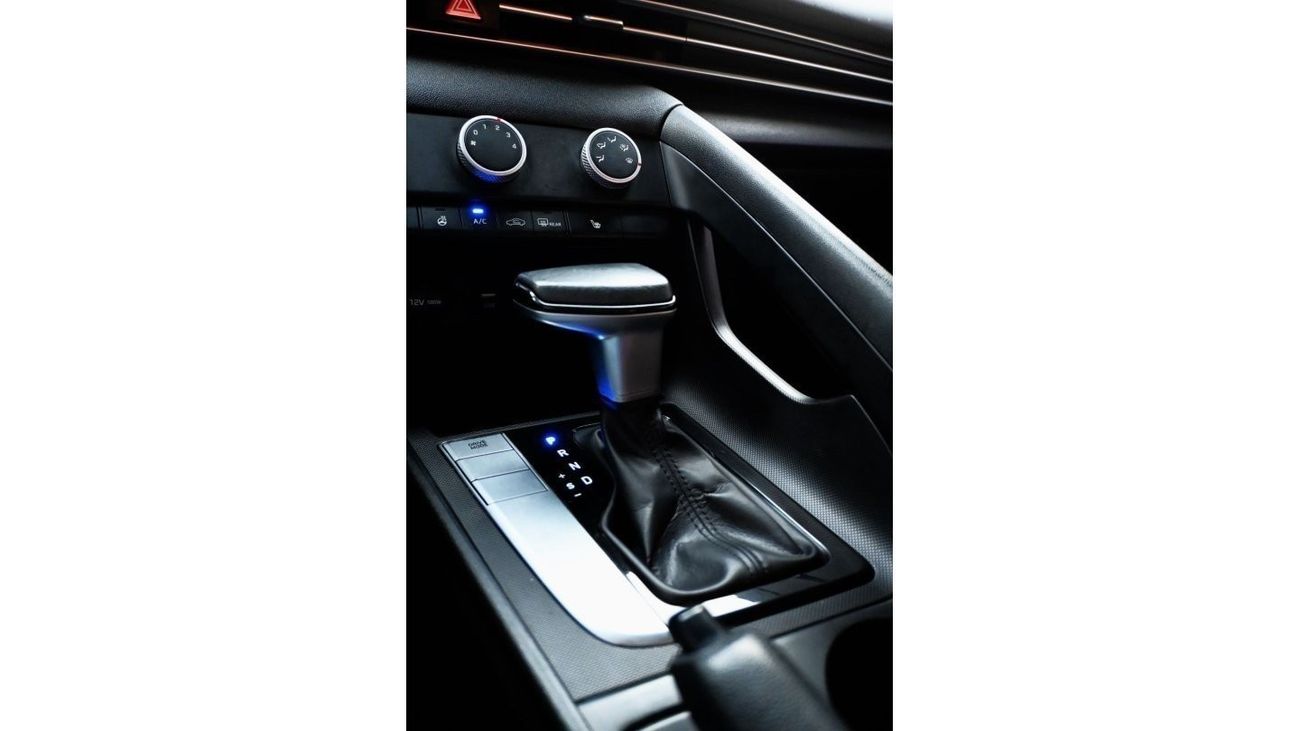 هيونداي افانتي هيونداي افانتي 2021 وارد كوريا ميد اوبشن بحالة ممتازة من الداخل والخارج