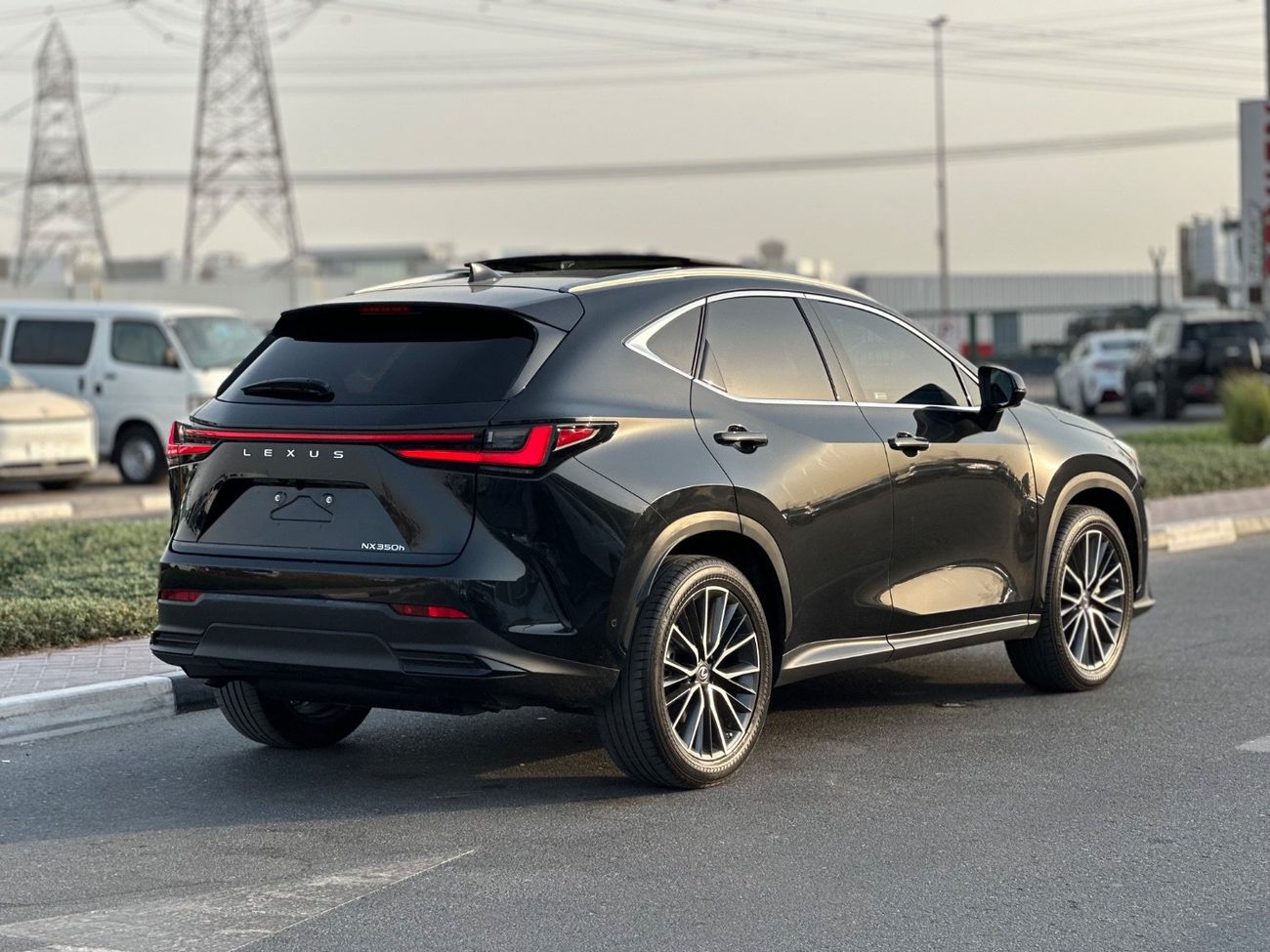 Lexus NX350h Hybrid platinum Full Option panoramic, 360 camera