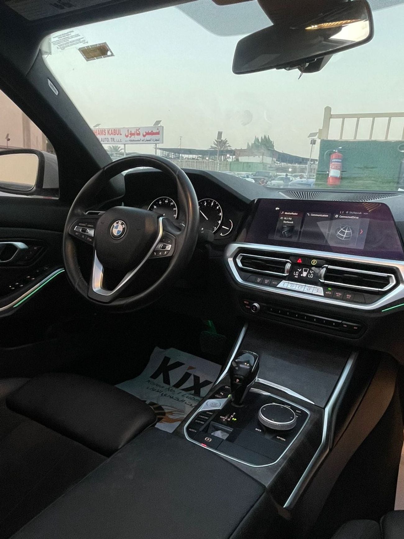 BMW 330i M SPORT