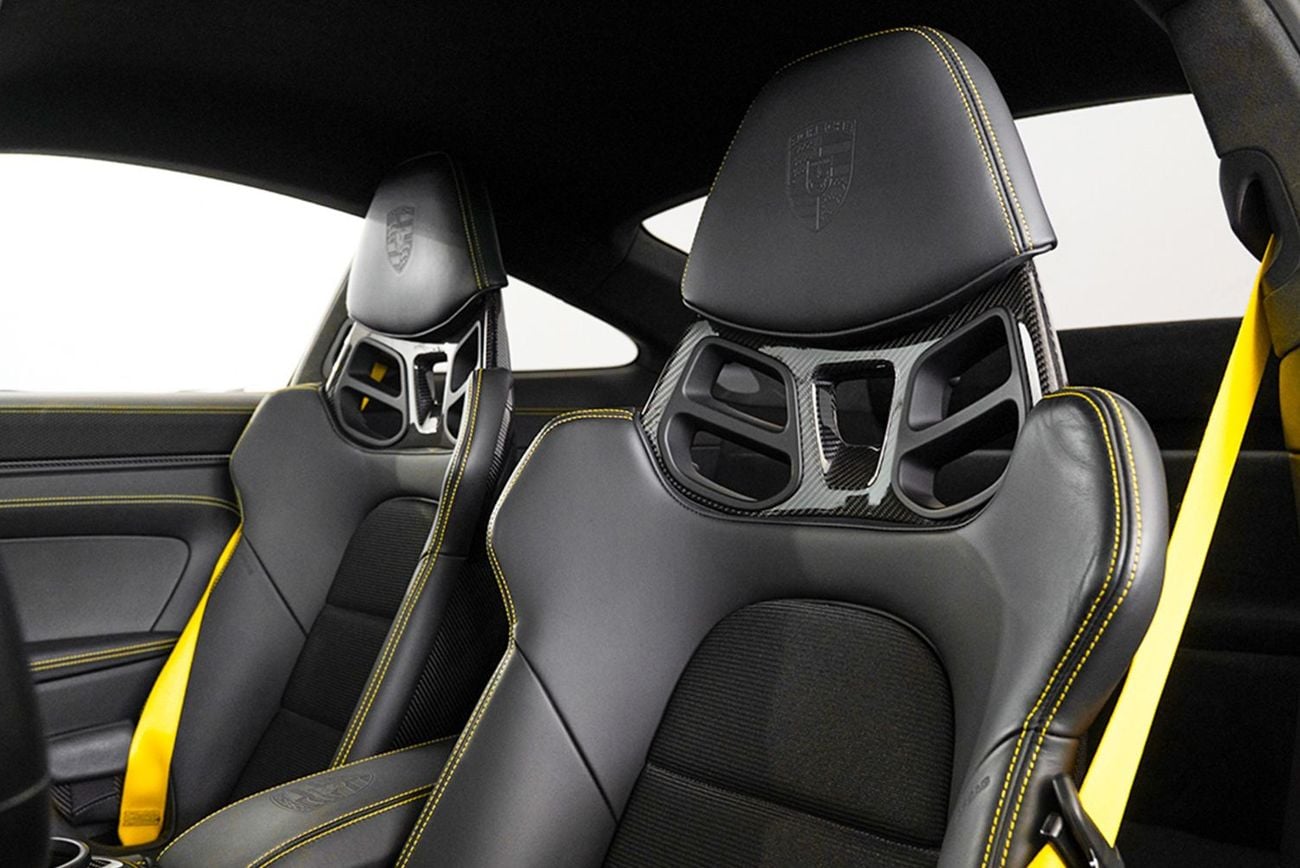 بورش 911 GT3 4.0L (505 HP) Touring Package