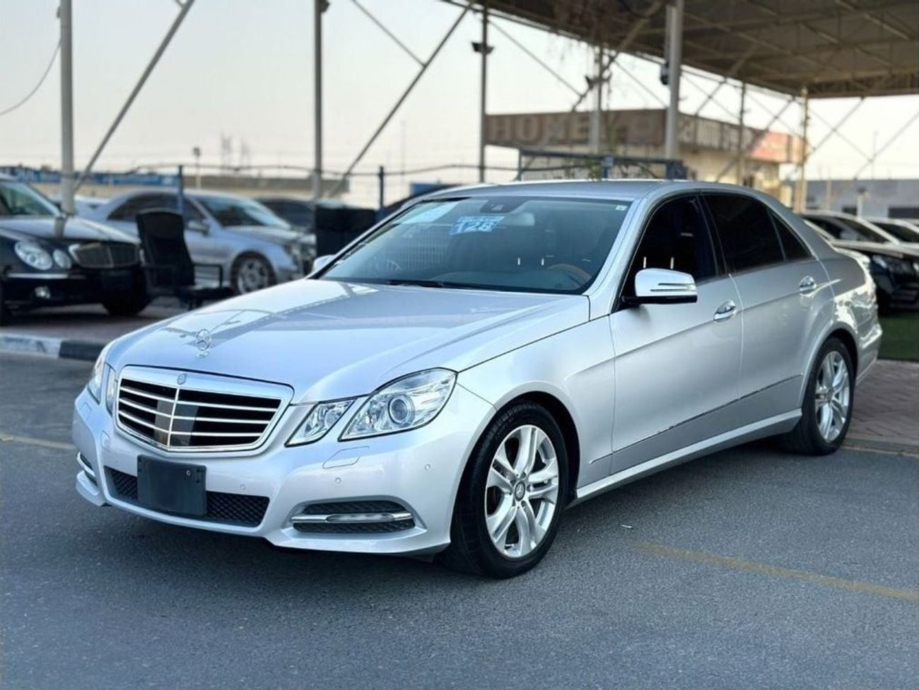 Mercedes-Benz E300 Std