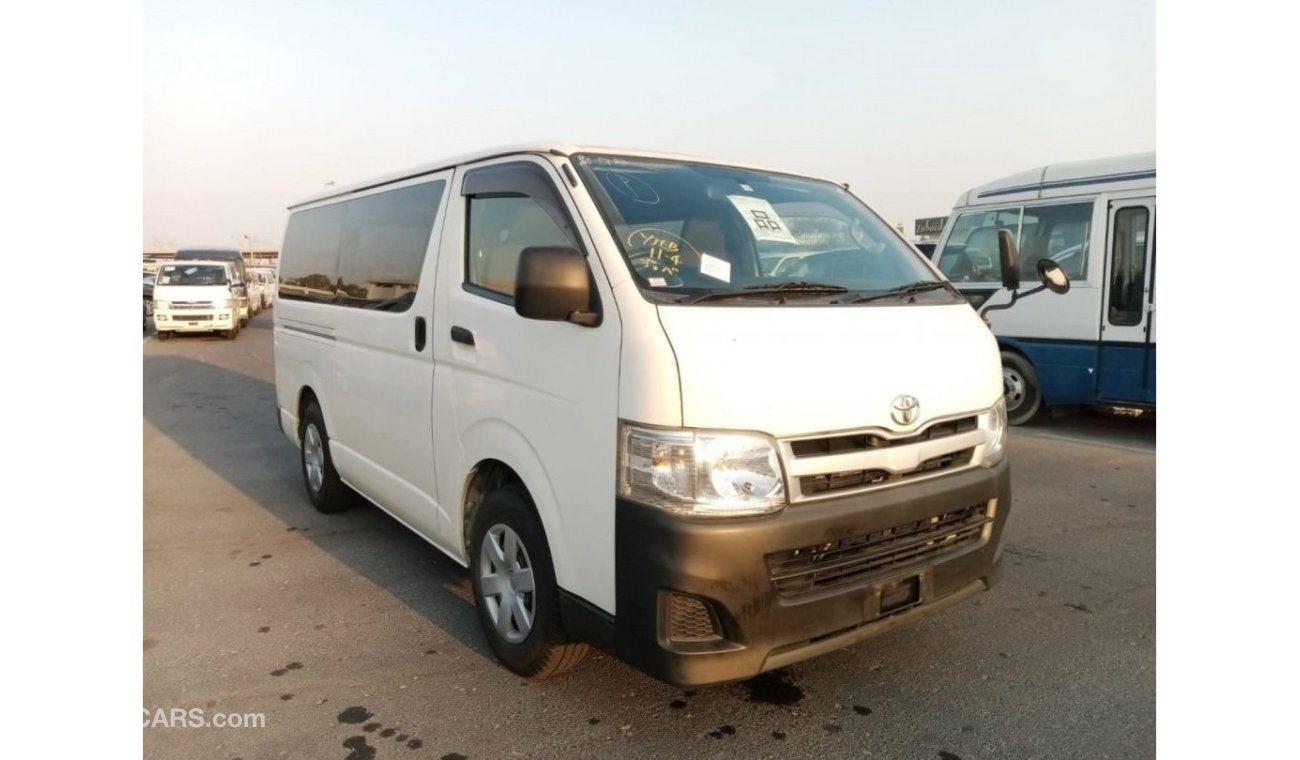 تويوتا هاياس TOYOTA HIACE VAN RIGHT HAND DRIVE (PM 892)