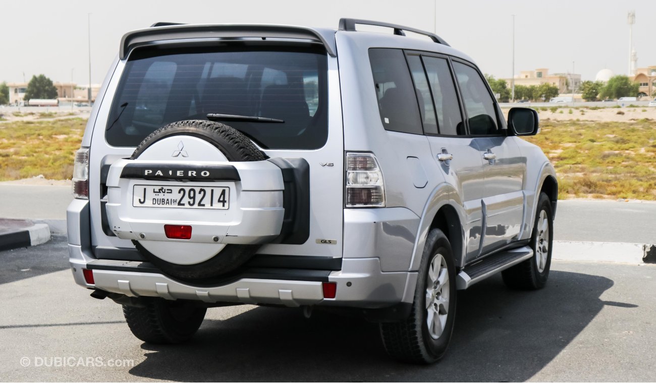 Mitsubishi Pajero GLS V6