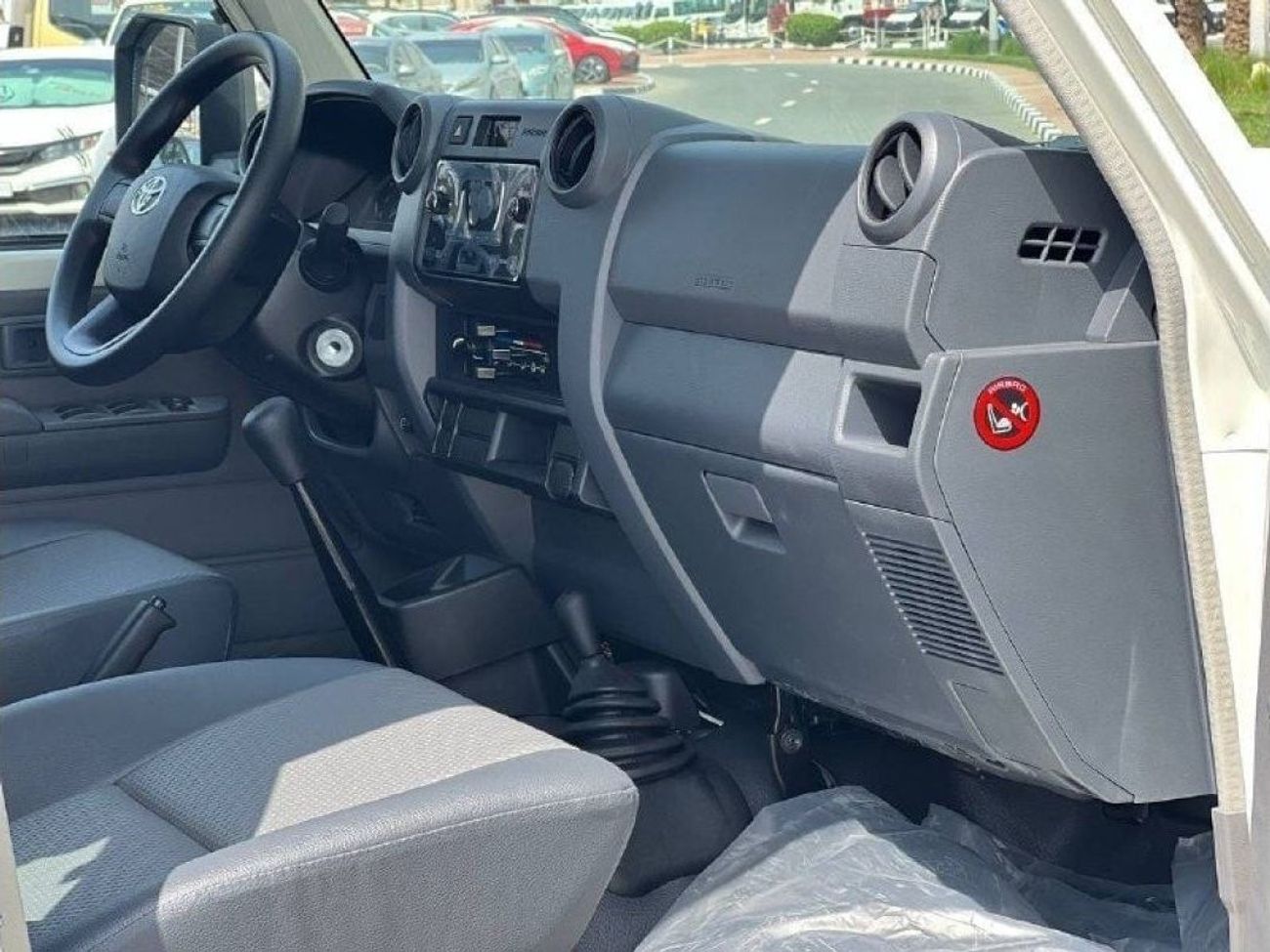 Toyota Land Cruiser Pick Up LC79 4.2L V6 DSL M/T // 2024 // STANDER OPTION WITH POWER WINDOWS // SPECIAL OFFER // BY FORMULA AUT