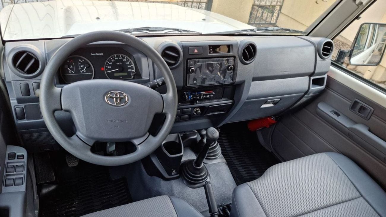 Toyota Land Cruiser 70 HZJ76 4.2L Diesel 2023YM Brand New [OPEN DESTINATION EXPORT]