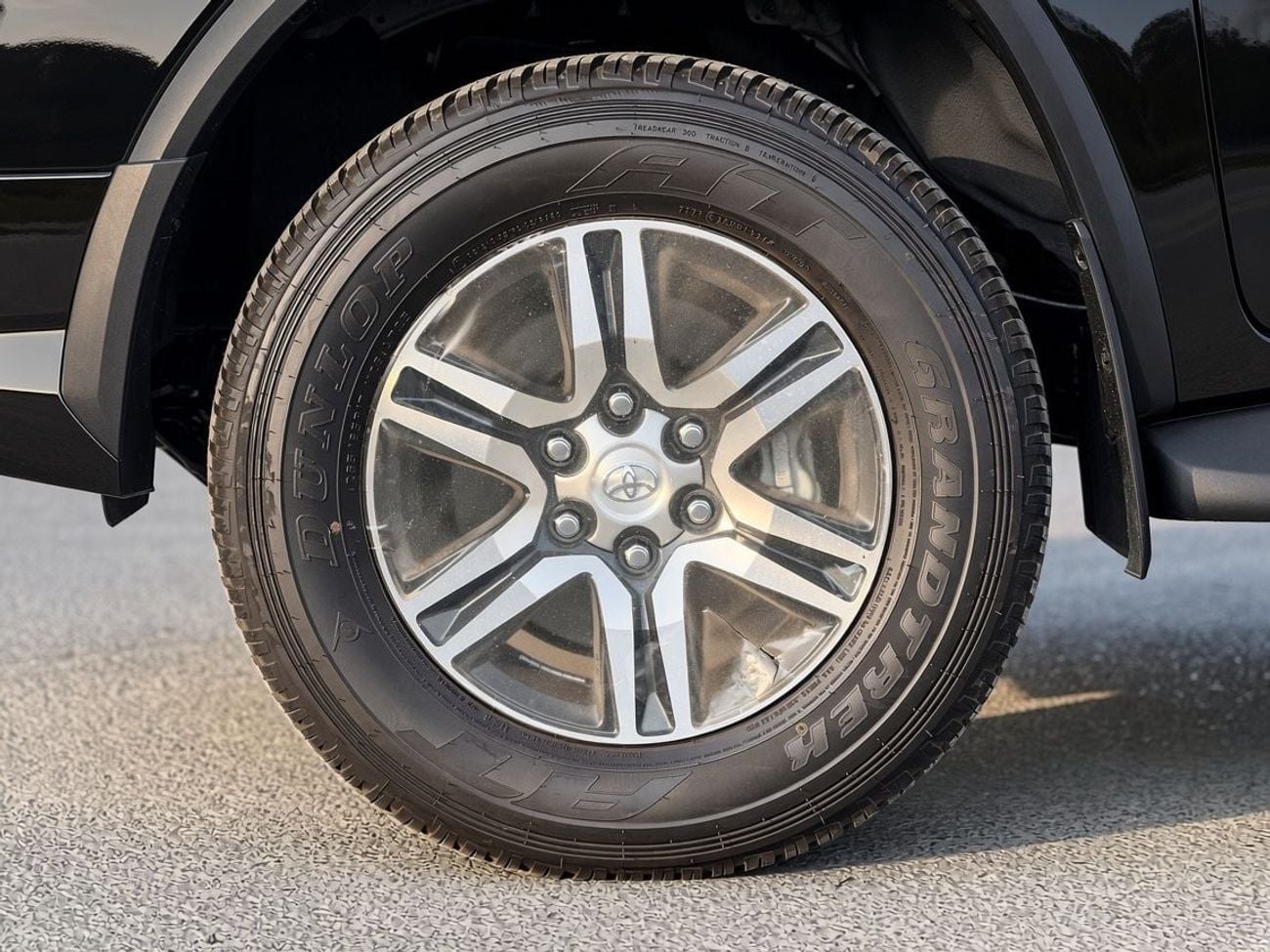 تويوتا فورتونر - EXPORT ONLY - TOYOTA FORTUNER 2.7L G