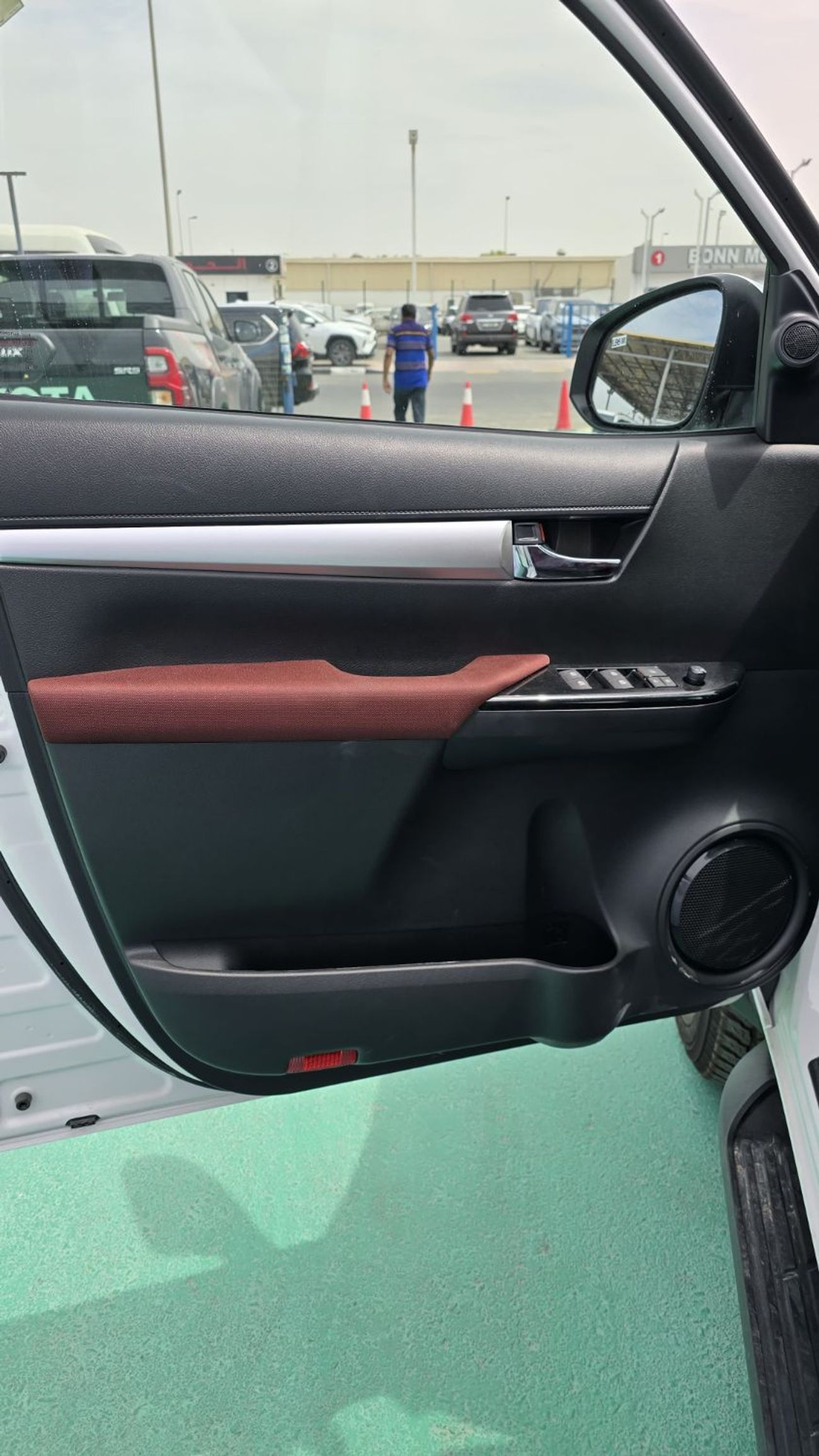 Toyota Hilux DC TRD 4.0L 4WD 2025 MODEL V6 GCC SPECS SR5