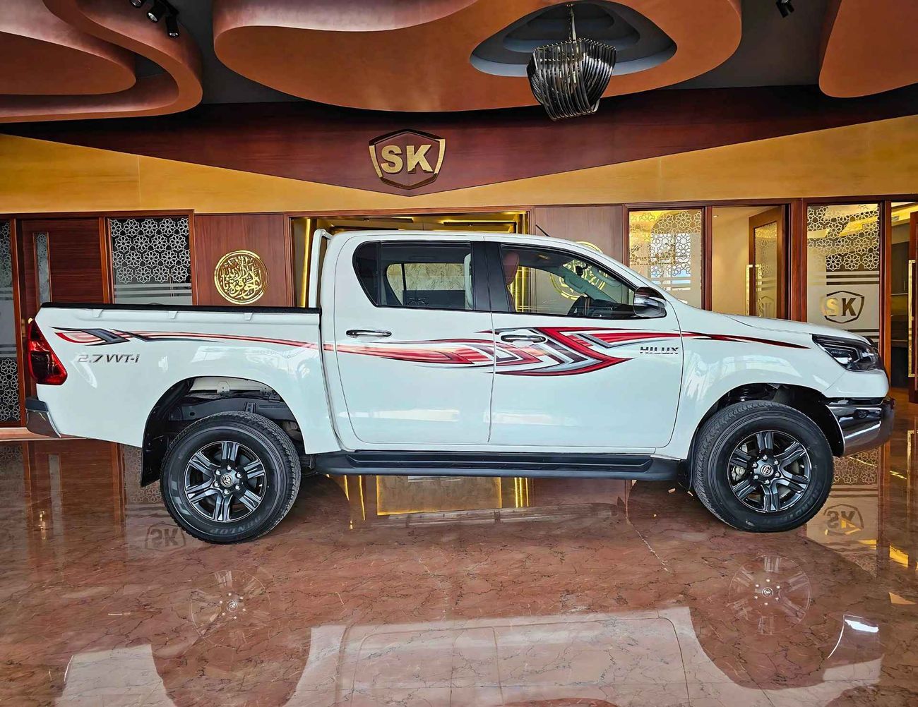 تويوتا هيلوكس SR5 /WIDE BODY/ PETROL A/T / 2.7L V4 4WD / ONLY FOR EXPORT /LOT#49663