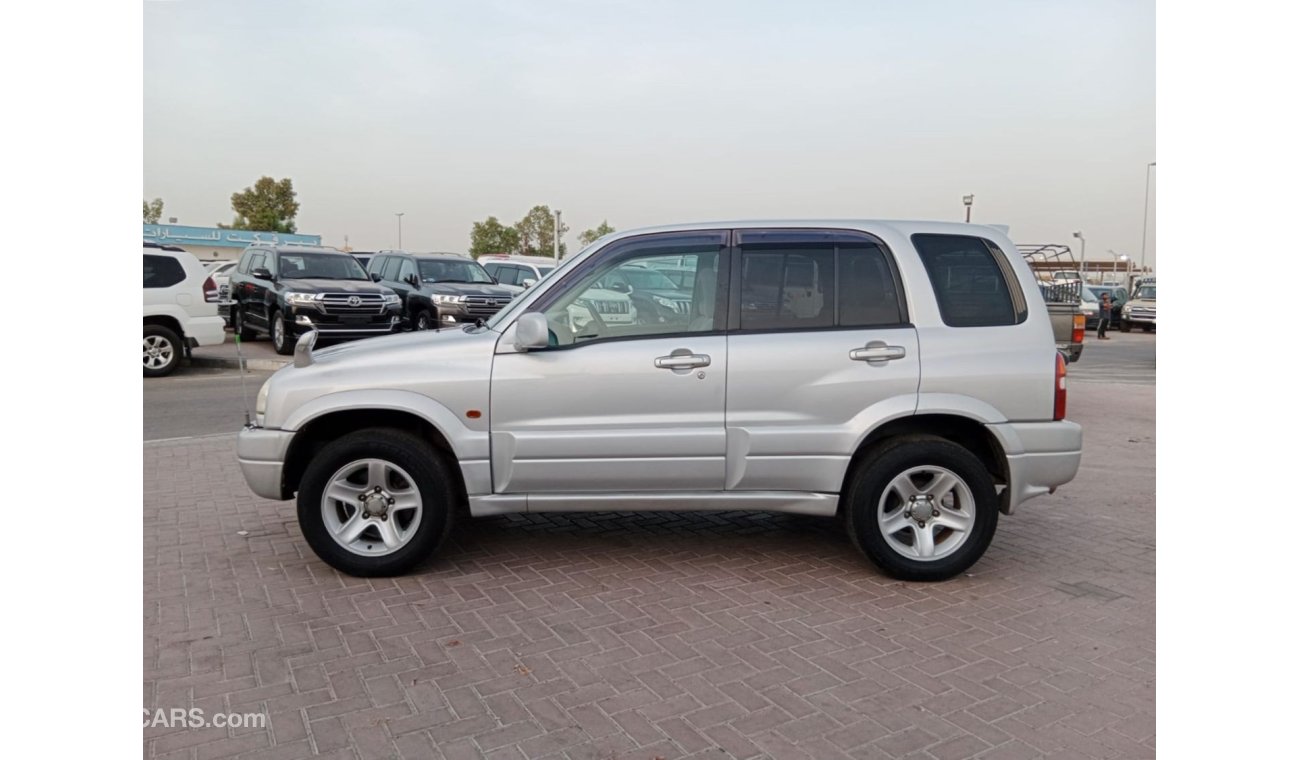 سوزوكي إيسكودو SUZUKI ESCUDO RIGHT HAND DRIVE (PM1594)