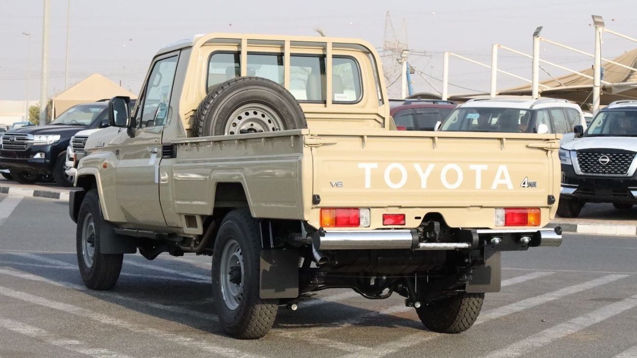 Toyota Land Cruiser Pick Up Std 4.0L Single Cab Utility 4WD