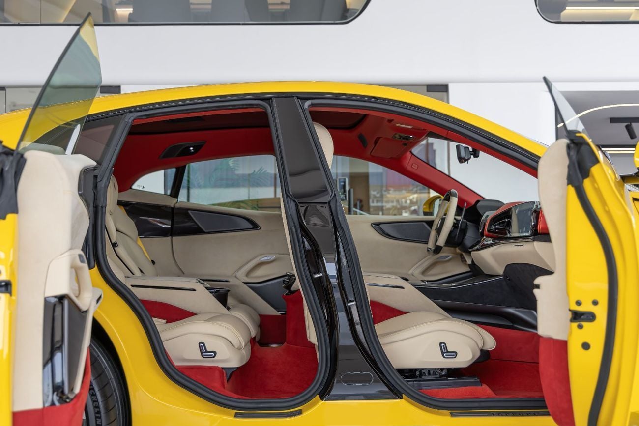 فيراري بوروسانجوي STD FERRARI PUROSANGUE | FULL CARBON INTERIOR | FULLY LOADED | 2025