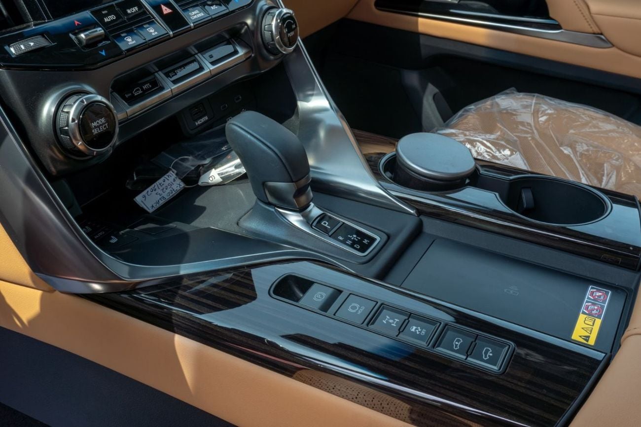 Lexus LX700h SIGNATURE Lexus LX 700h Signature 2026 | Hybrid Power | GCC Specs