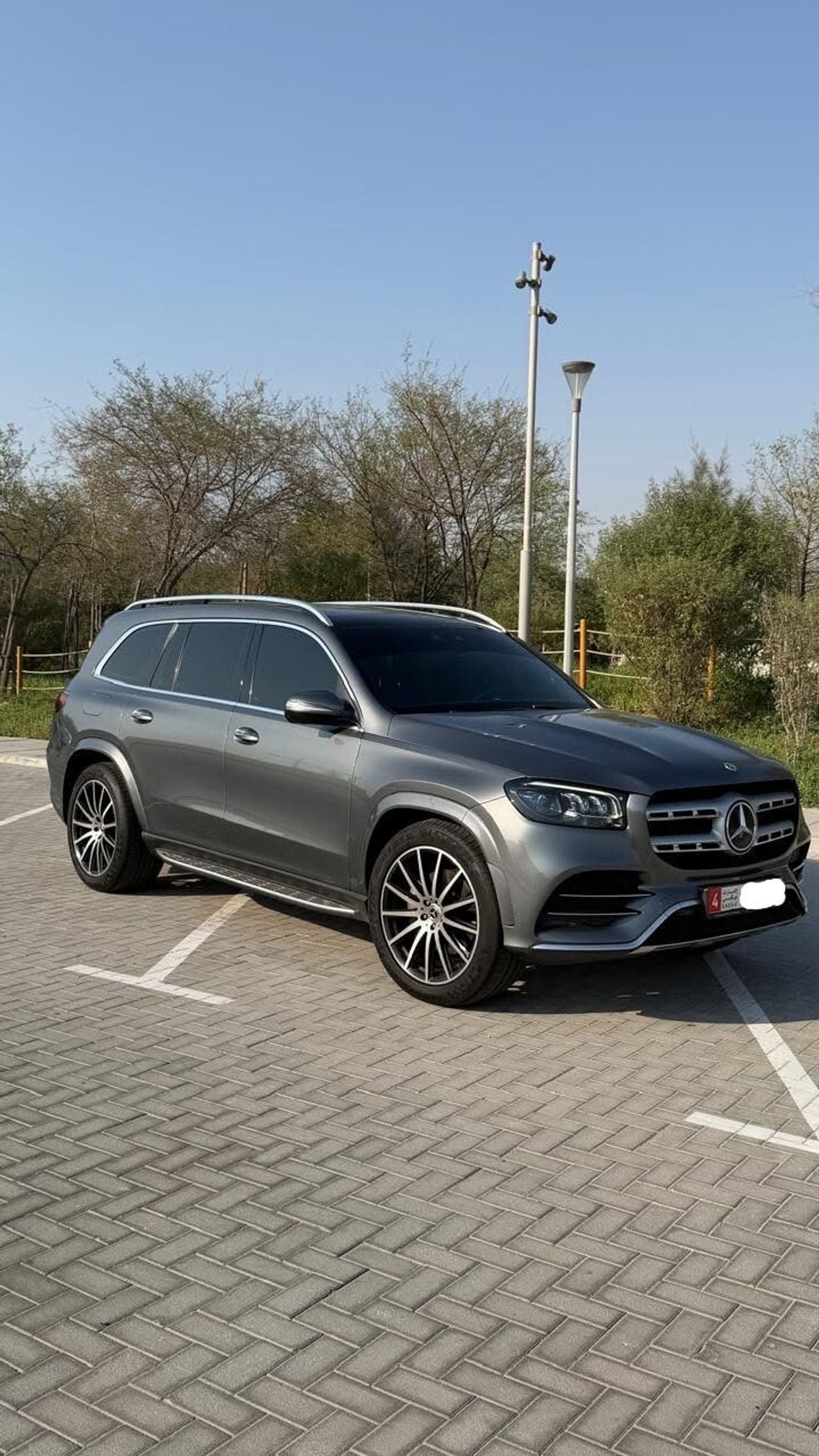Mercedes Benz GLS450 4MATIC 2022 Mercedes-Benz GLS 450 4MATIC AMG Line – GCC Specs EMC.  First owner, 77,000 km, full Mercedes E