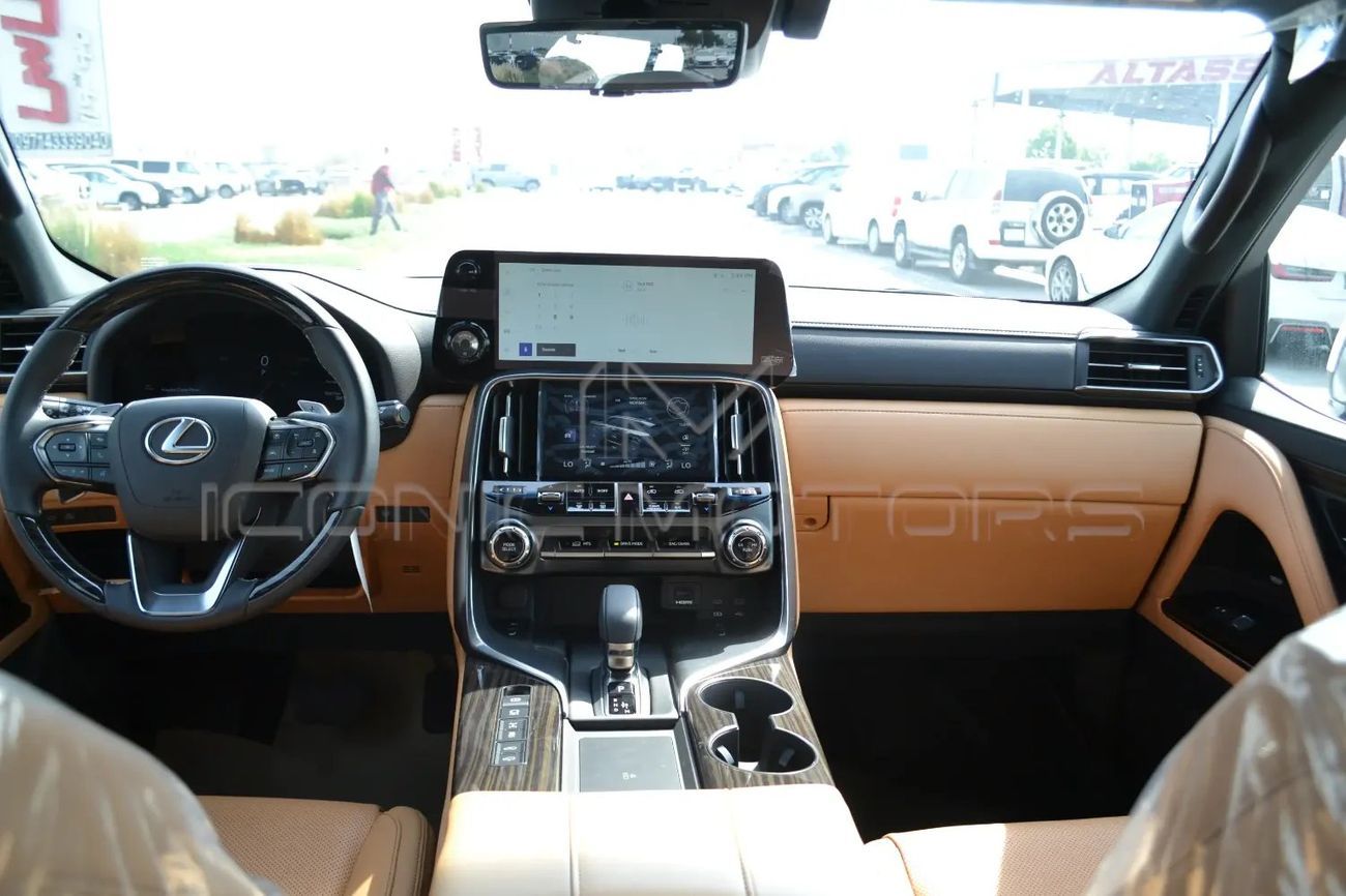 لكزس LX 700h Signature