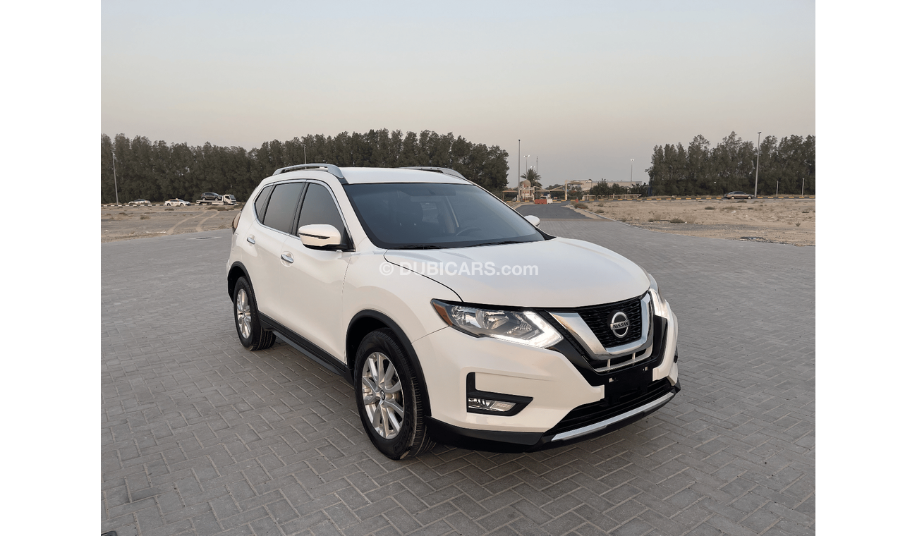 Nissan Rogue nissan rouge 2017 usa in very good    Nissan Pathfinder    Excellent Condition (USA  _ SPEC) - MODEL