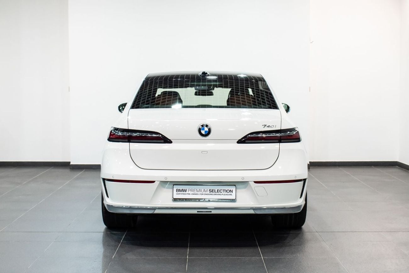 BMW 740i LUXURY PURE EXCELLENCE
