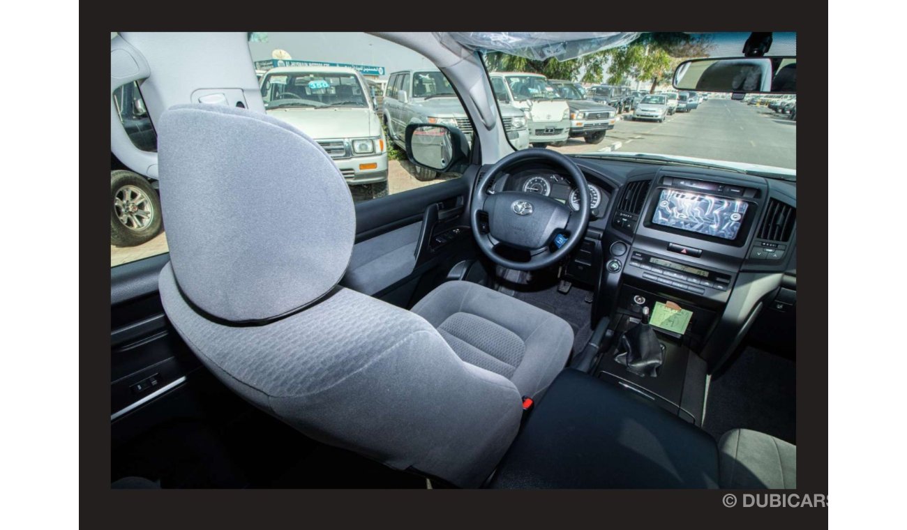 Toyota Land Cruiser TOYOTA LAND CRUISER GX 4.0L SWING DOOR M/T PTR