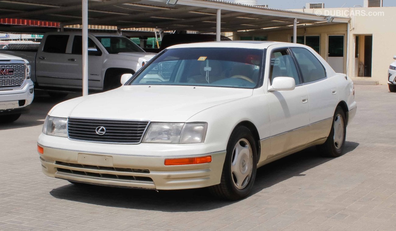 Lexus LS 400