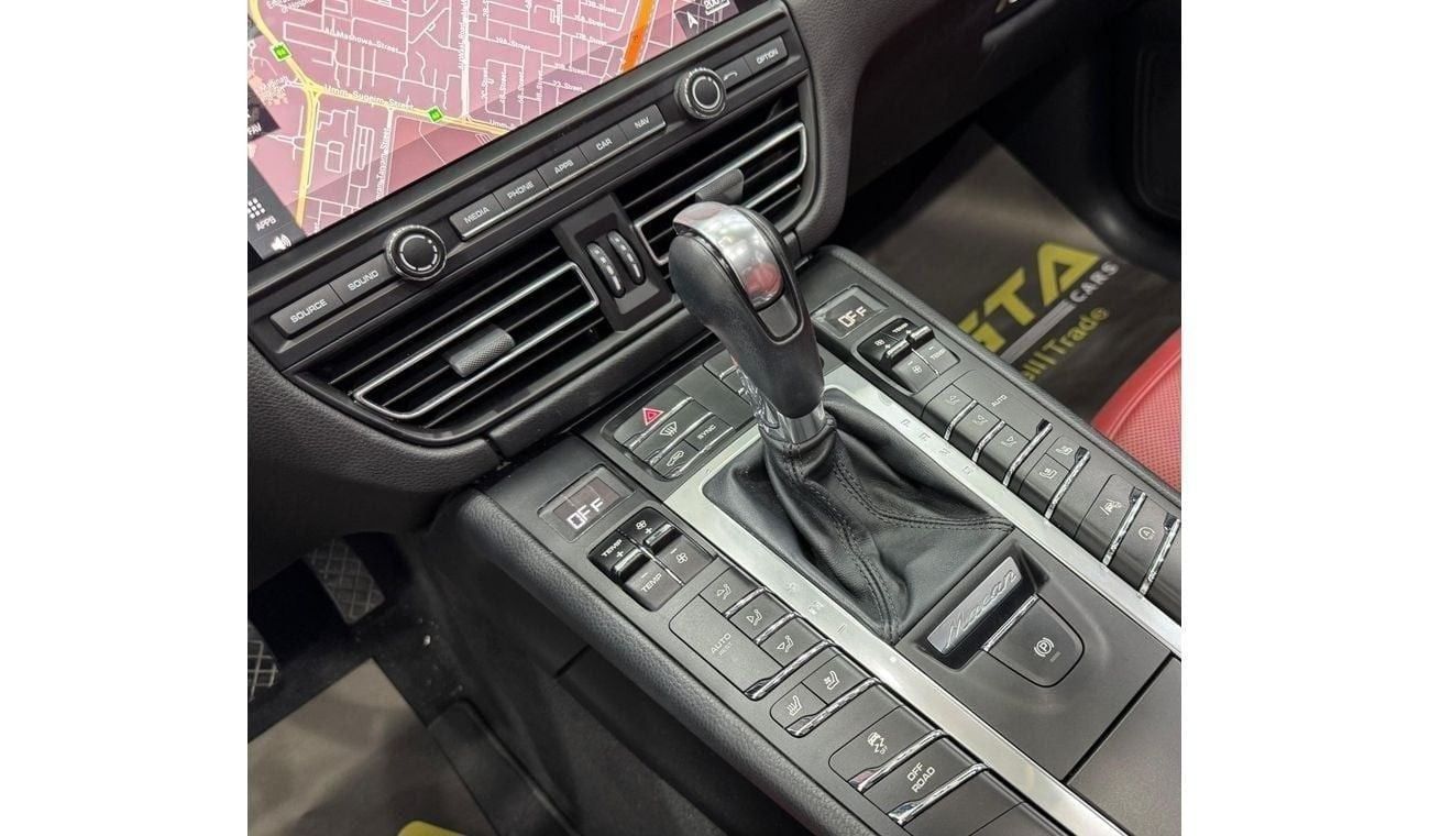 بورش ماكان 2021 Porsche Macan, Mar 2025 Porsche Warranty, Full Service History, GCC