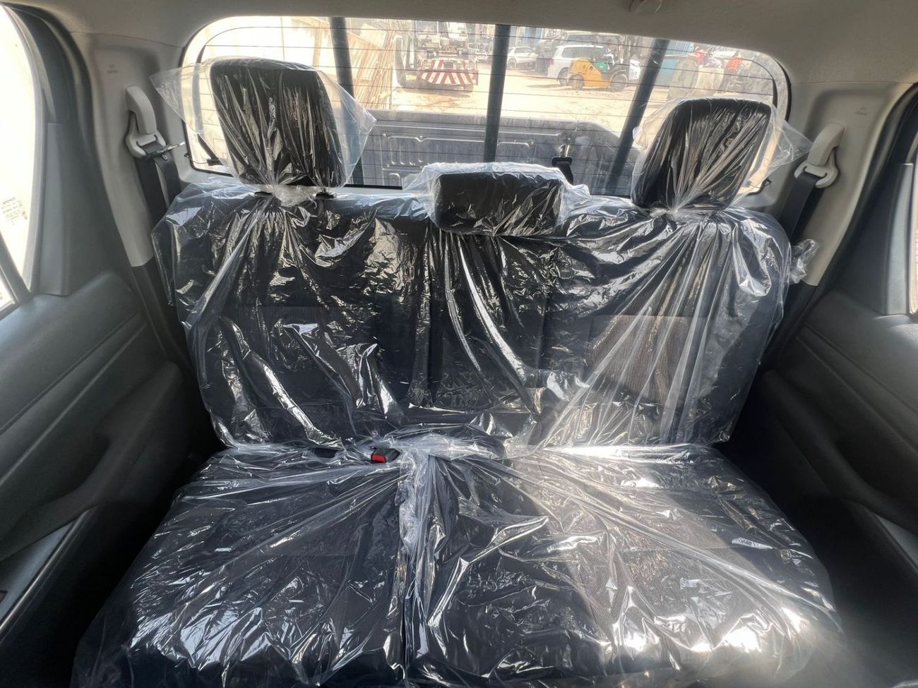 Toyota Hilux DIESEL 2.8L RIGHT HAND MANUAL GEAR YEAR 2017