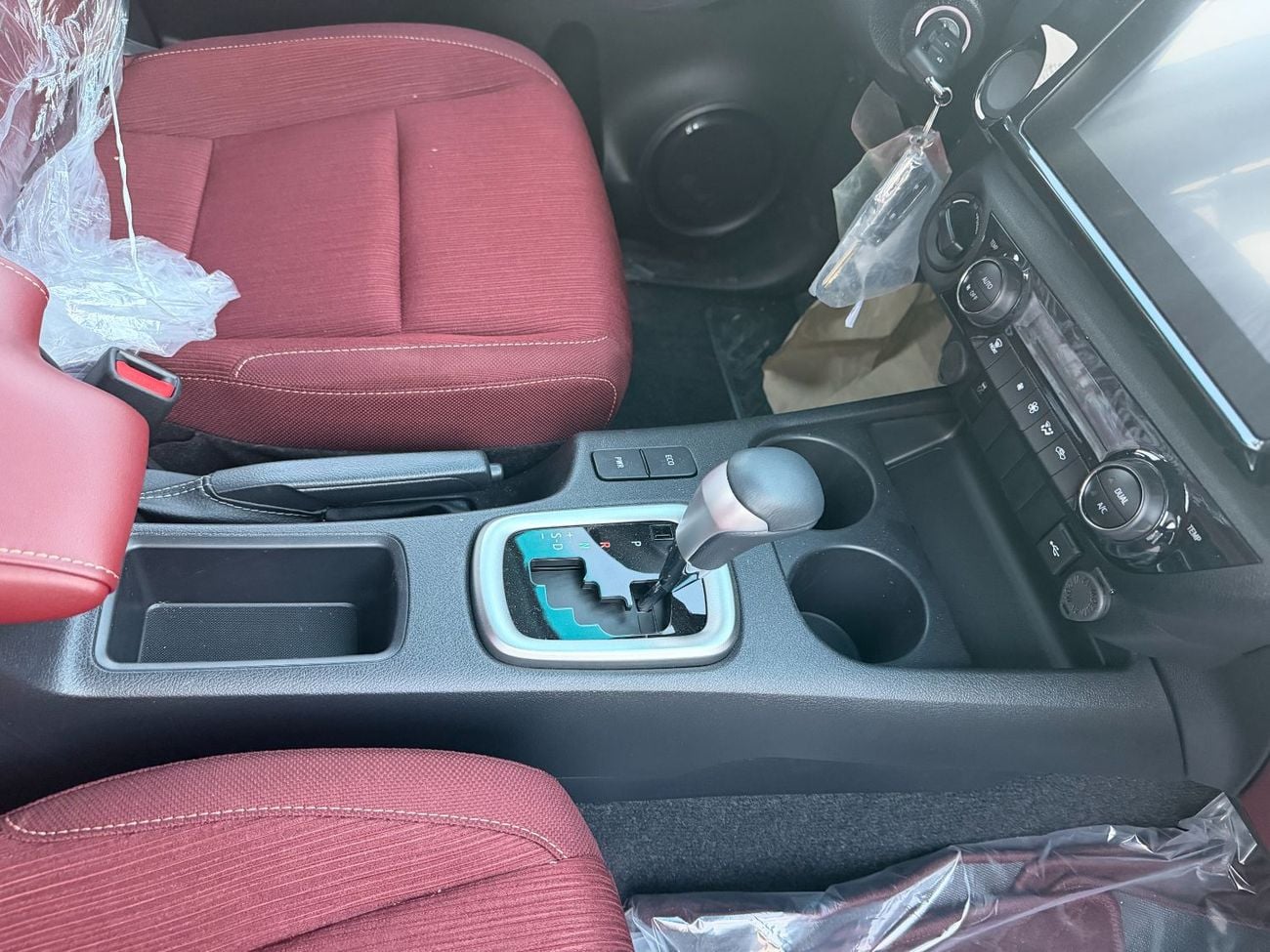 Toyota Hilux SR5 (NON GCC)