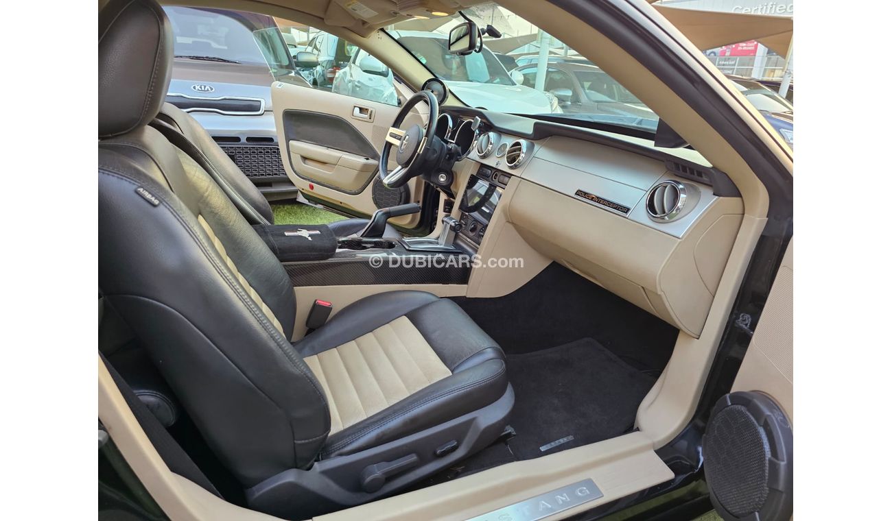 فورد موستانج خليجى  GT موديل 2007 كوبيه شاشة اندرويد كاميرا خلفية حساسات مثبت سرعة تحكم بحالة ممتازة