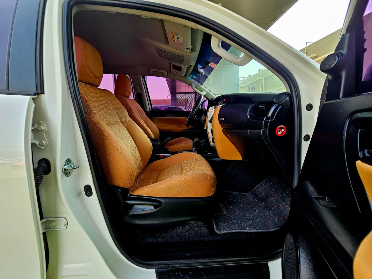 Toyota Fortuner EXR V4 4WD/ GCC SPECS/ LOW MILEAGE/ SINGLE OWNER