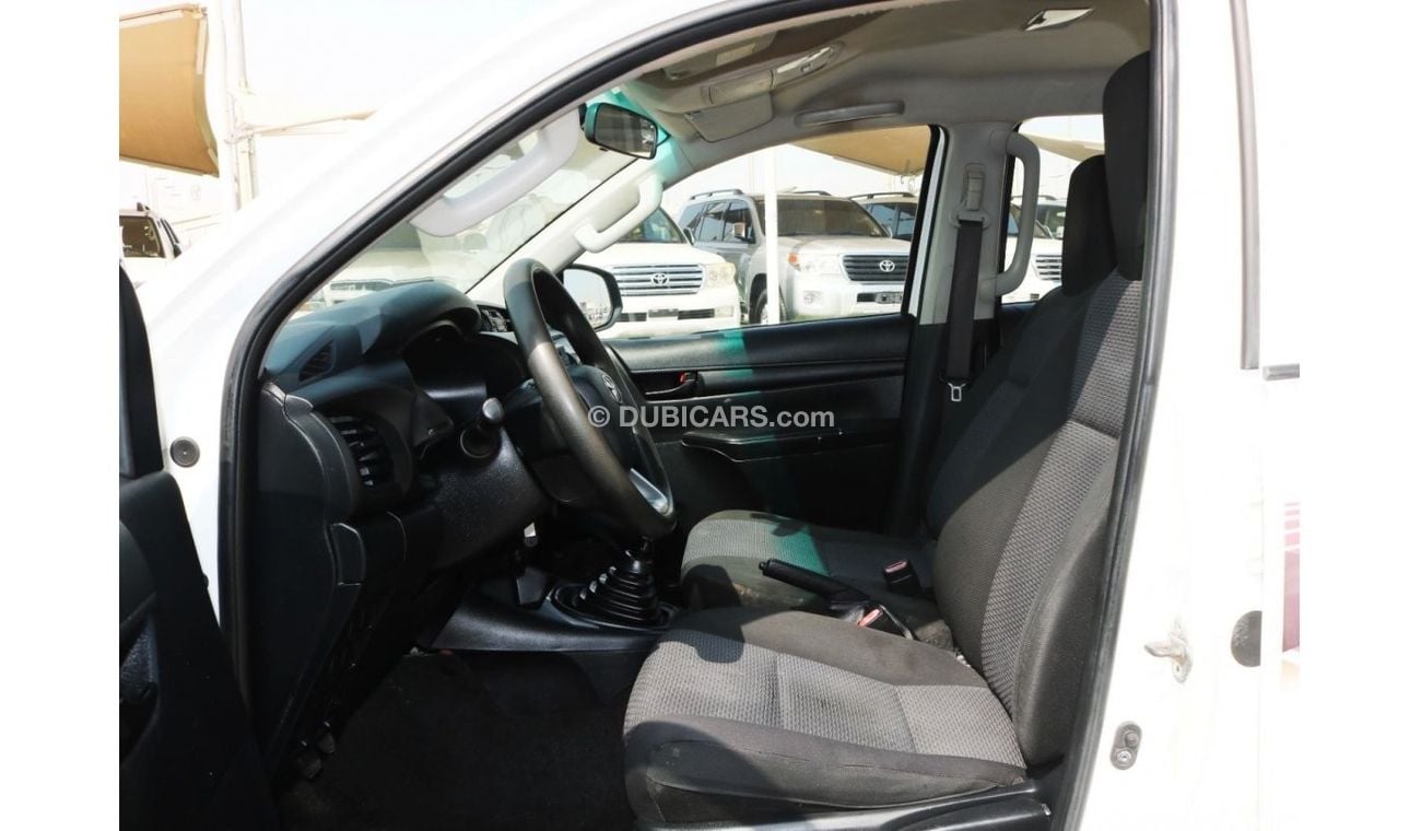 Toyota Hilux 2016 | 4X4 DOUBLE CABIN WITH GCC SPECS - EXCLUSIVE VAT