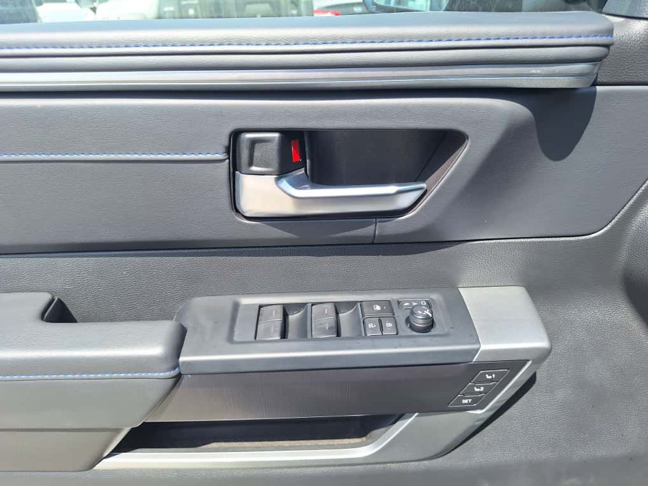 Toyota Sequoia 2024 TOYOTA SEQUOIA PLATINIUM 4WD HYBRID